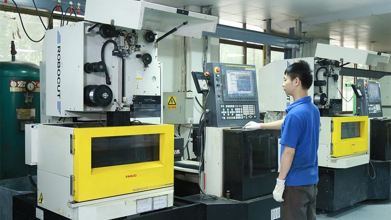 电子元件冲压模具：揭秘其关键技术与选型要点**