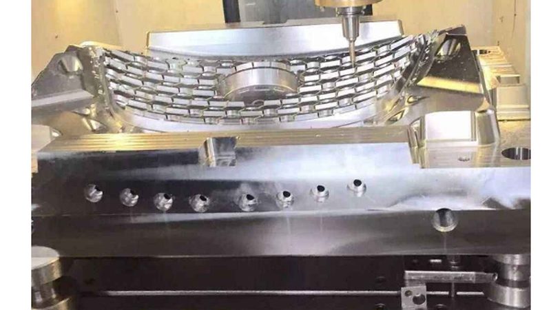 食品级吹塑模具：品质与安全的双重保障